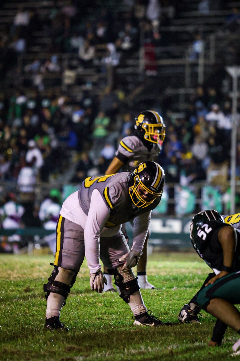 hudl.com/v/2T8L2z 
Regular Season Highlights Are Up! playoffs up next.. AGTG <a href="/CDublins14/">Corey Walsh</a> <a href="/CoBasslikdafish/">Kris Bass 🇵🇷</a> <a href="/CoachDomCosta/">Coach Dom Costa</a> <a href="/NickFord55/">Nick Ford 🇵🇹</a> <a href="/anthonychris77/">Chris Amalfitano</a> <a href="/CoachJoewittmer/">Joseph Wittmer</a> <a href="/CoachJeremiahW/">Jeremiah Wittmer</a> <a href="/TheRBCoach/">CoachCordell Landers</a> <a href="/NICO_Trenches/">NICO TRENCHES | Linemen Training, Camps & Recruit.</a> <a href="/USCHippie/">USC Hippie</a> <a href="/SPPirateFB/">San Pedro Pirate Football</a> <a href="/Tarek_Fattal/">Tarek Fattal</a> <a href="/LACitySection/">City Section News</a>