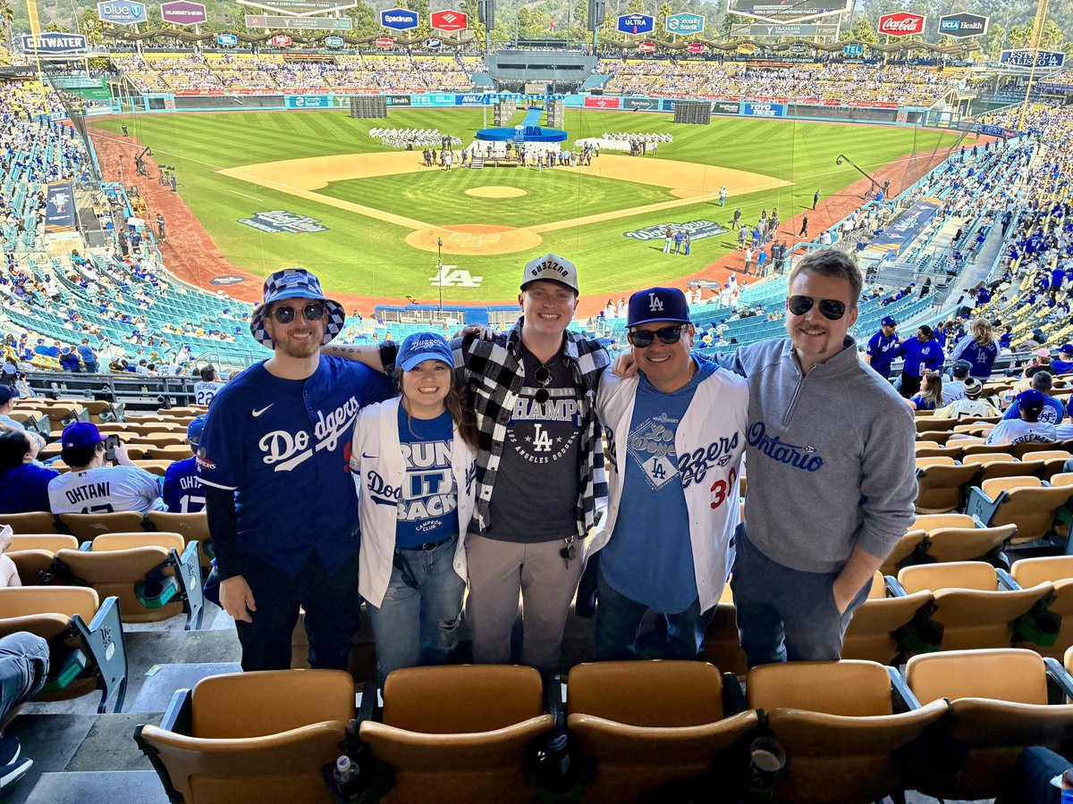 Buzzers on Parade 💙