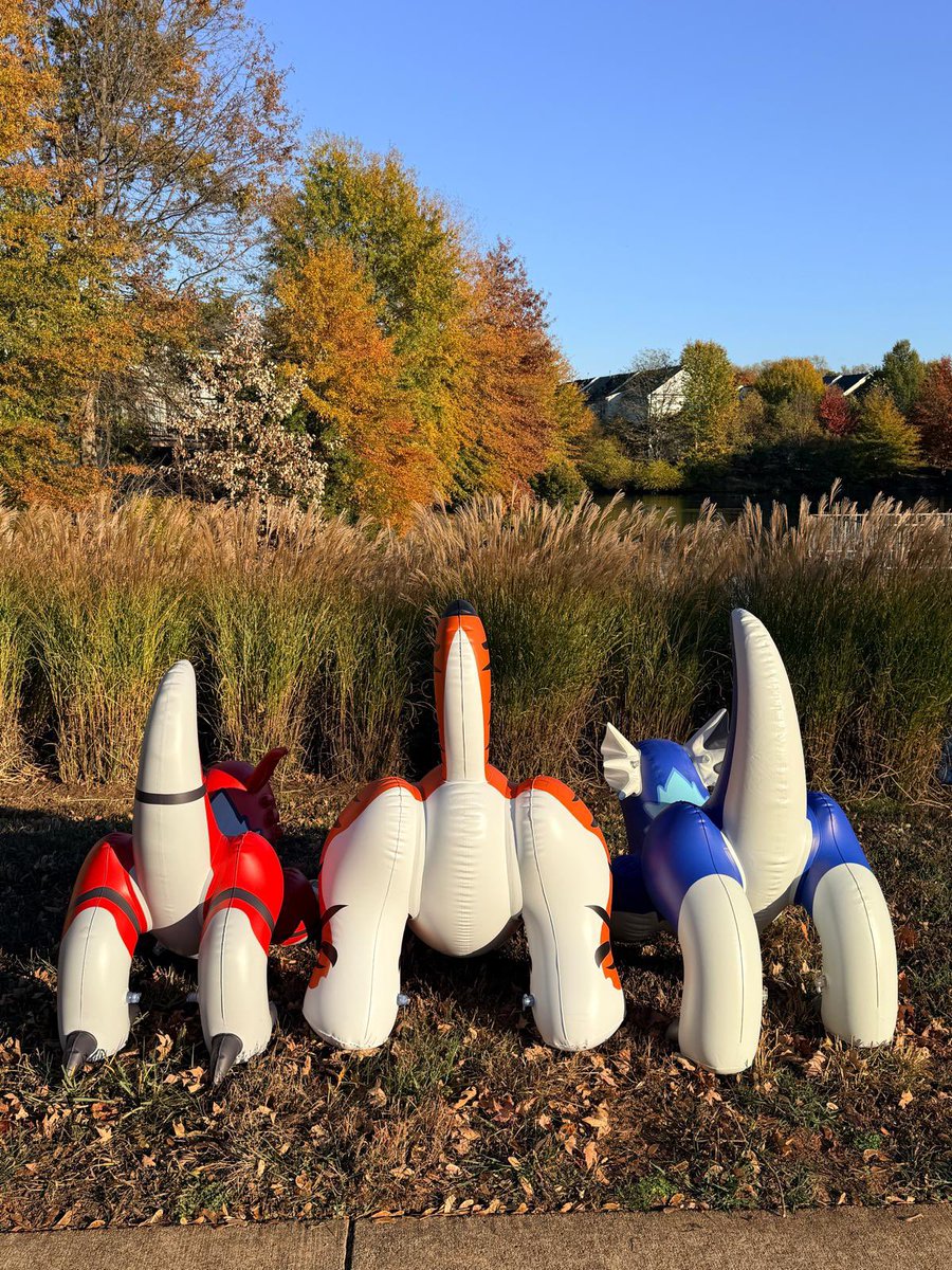 JetCreations's tweet photo. These three 4-foot-long cuties are just too adorable! 🥰
DM us now to bring them home and add some inflatable fun to your space! 💨✨
#JetCreations #Inflatables #CuteToys #ToyCollector #InflatableAnimals #Kawaii #Decor #RoomDecor #CollectorsItem #ToyCommunity #Adorable #GiftIdeas #InflatableToy #FunDecor #cosplay