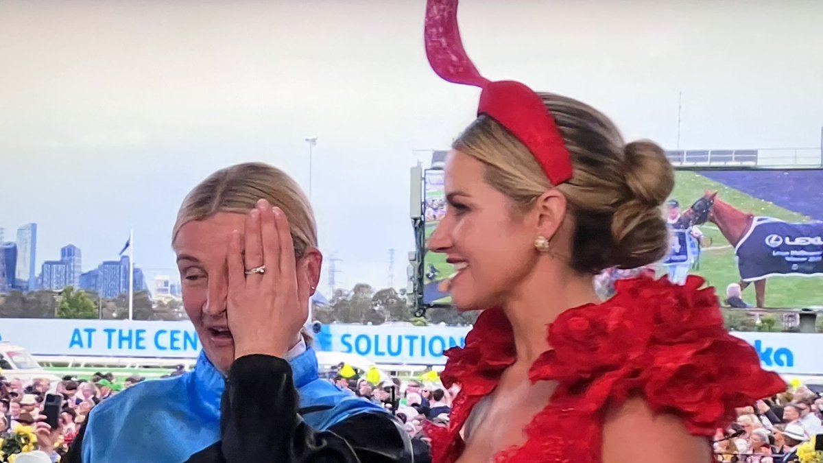 Manique8's tweet photo. Winner 🐎🐎  A Double  Caulfield Cup🏆 & the 165th #MelbourneCup 2025 🏆on   #HalfYours the only Australian Horse in the race . The trainers  are the McEvoys .

another Gal Jockey #JamieMelham wins 😃. Jamie won the 1st Double Caulfield Cup & Melbourne Cup.
Historic race. 
Jamie also had tough times ie being in a coma.  Was married this year too.

Michelle Paine commentator in Red was the 1st Gal jockey 🏇 to win Melbourne Cup 10 yrs ago. Watch movie Ride like a girl .  

The Race that stops a nation.
The Melbourne Cup. 
MC Eddie McGuire ✅