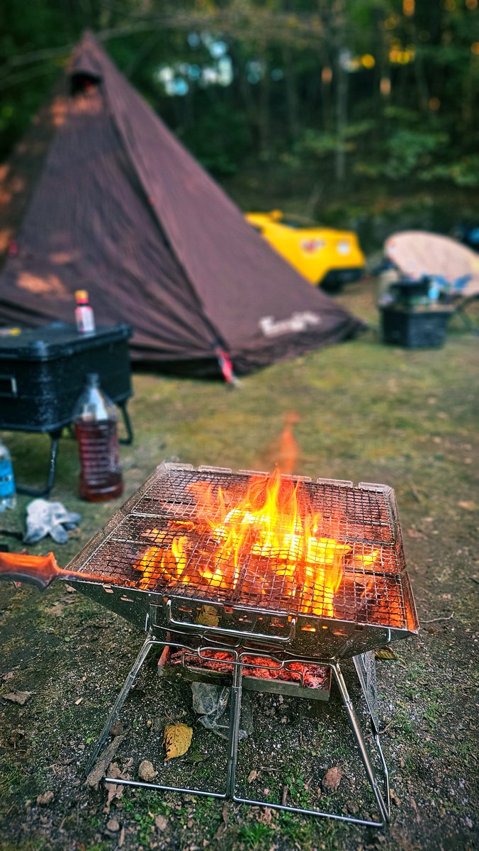 ux7AlzHuK7RpjhG's tweet photo. 秋のキャンプ🏕️
今回はカラオケの代わりに乾杯の音頭を🍻🎤
普段は違う世界で会う人、キャンプを教えてくれる人、よく笑う人、実は共通の知り合いの人、二日酔いの人。
色々な方々がいるけど、笑っていれば楽しい🥰
皆さんありがとうございました🤝✨
#キャンプ #キャンプ飯 #キャンプ酒 #沼津Boost https://t.co/MG5ApsYWfS