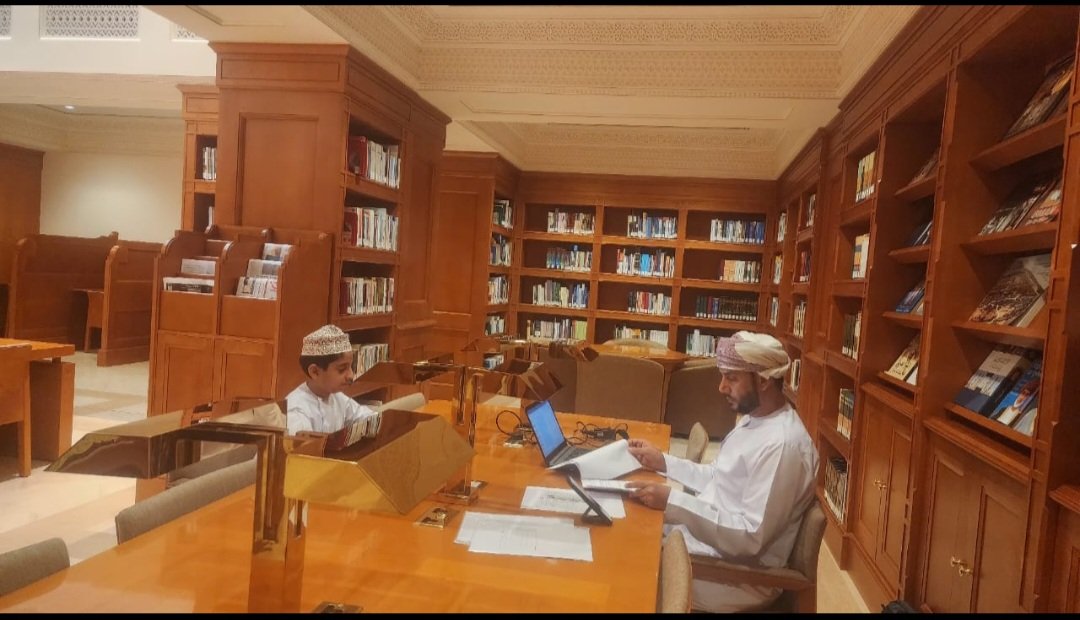 📚 يحدث الآن:
يُشارك الطالب حمد بن سالم بن محمد العبري من مدرسة سعيد بن زيد للتعليم الأساسي في المرحلة الثانية من مسابقة البرنامج الوطني للقراءة، والمقامة في جامع السلطان قابوس بصحار.
نتمنى له كل التوفيق والنجاح 🌟
#تعلم_مستدام
#فعاليات_تعليمية_شمال_الباطنة