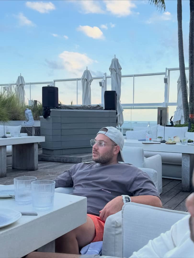 michaelgrayso's tweet image. Nothing beats a jet2 holiday.