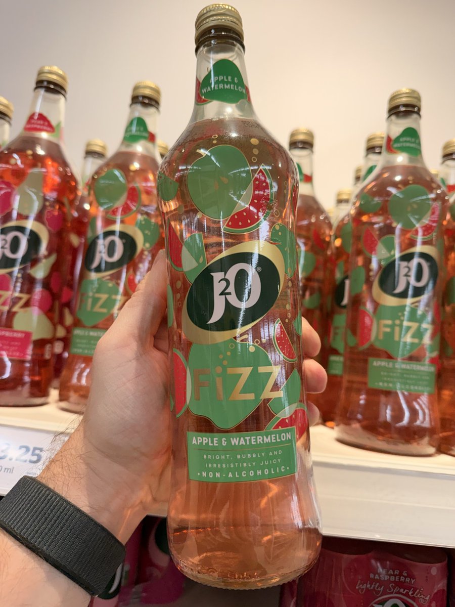All_Things_New_'s tweet image. J2O Fizz! 🍾 At Sainsbury’s @J2O #j2o #fizz #drink #wellthisisnew