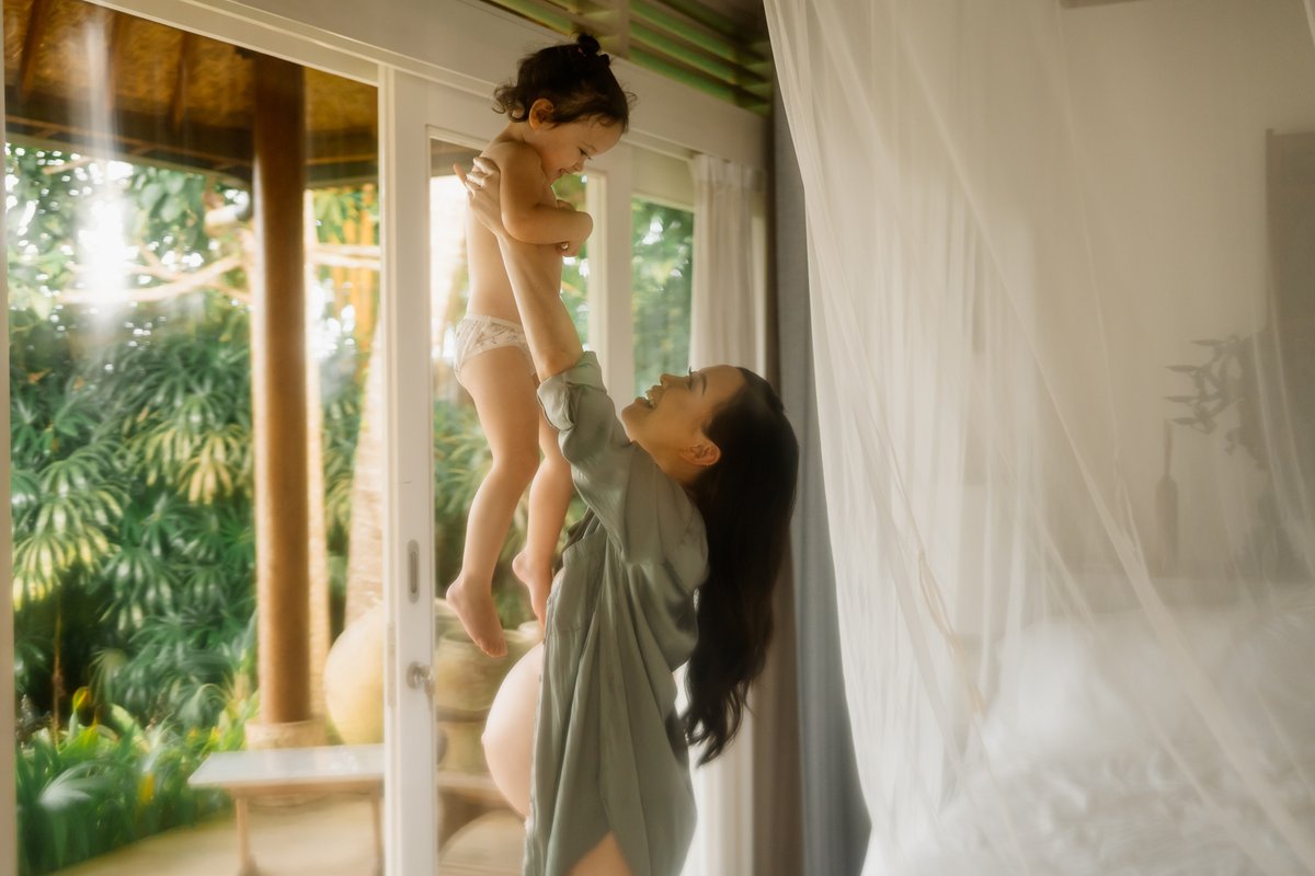 dedotphotograph's tweet image. Warm Light and Gentle Love: Angel’s Ubud Maternity Photoshoot 
dedotphotographyblog.com/2025/11/warm-l…