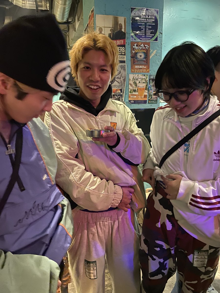edawakare234's tweet photo. 𝙩𝙝𝙖𝙣𝙠𝙨!!!

BORDERLINE2025
ゲートウェイスタジオ町田 ethnic stage

去年も出演したBORDERLINE、今年はエスニックステージでトリでした。任せてくれてありがとう！激動の25分間超楽しかったです。また来年も出たい！西のheartcoreエダワカレでした。

二年前
longhair
怒ってる？
🆕北風と太陽 https://t.co/6cw0uqNvF2