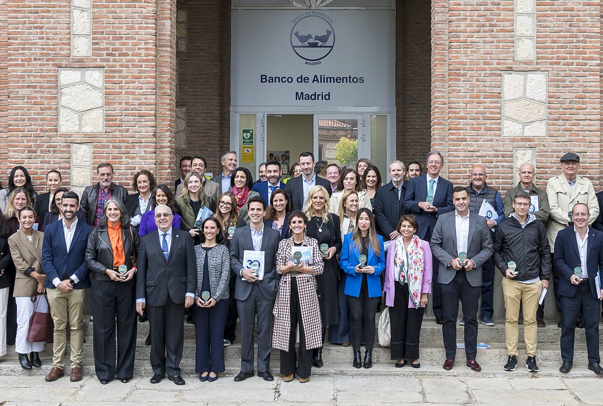 La <a href="/FAlimentum/">Fundación Alimentum</a>, organización privada sin ánimo de lucro, de cuyo patronato es miembro #FIAB , ha sido reconocida por <a href="/bancoalimadrid/">BancoAlimentosMadrid</a>  (FBAM) por su colaboración y solidaridad.
