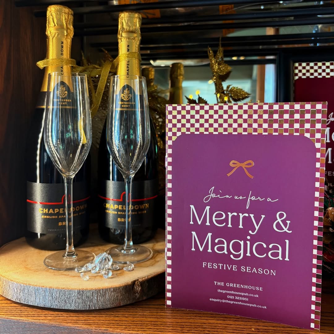 🎄🌟 #Ad Celebrate a magical Christmas at The Green House! Book now &amp; download our app. Use code FESTIVEFIZZ by Oct 31 for a free glass of Chapel Down Brut! 🍾🥂 Reserve your table: enquiry@thegreenhousepub.co.uk #FestiveFun #ChristmasMagic