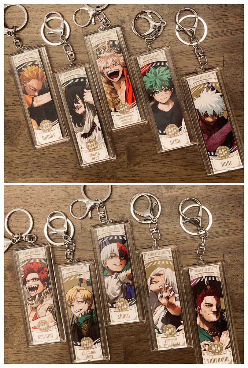 GIGAの付録シールをセリアのキーホルダーケースに入れたらめっちゃ良〜！👏✨
クリアケース部分にしっかりとした厚みがあってちゃんとしたグッズみたい☺️