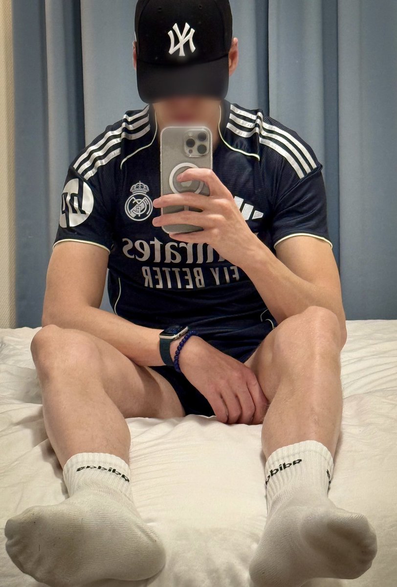 Nike000903 tweet media