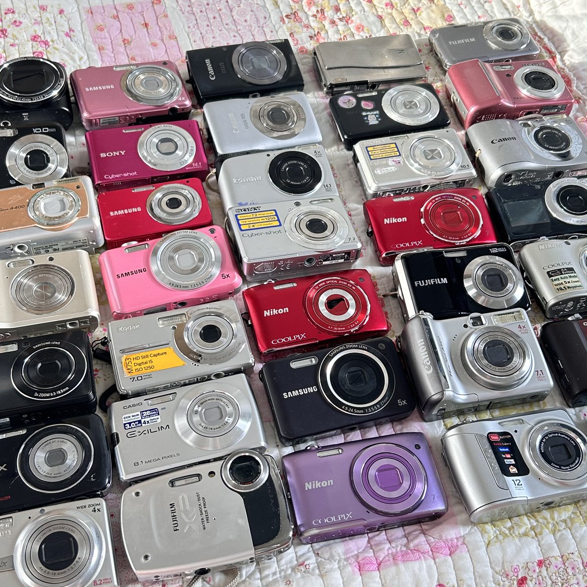 _ggoodgirll_'s tweet image. New dekdek naka ลงพรุ่งนี้ (05/11 ) 19:30  ka ราคาเริ่มหลักร้อยเท่านั้นน้า !!! 
รอบนี้เข้าจุกๆเลยคับ
📌รี+ปักลด100บาท รีบปักกันเลยน้า📌

#กล้องดิจิตอลมือสอง  #กล้องดิจิตอลเก่า  #กล้องดิจิตอล