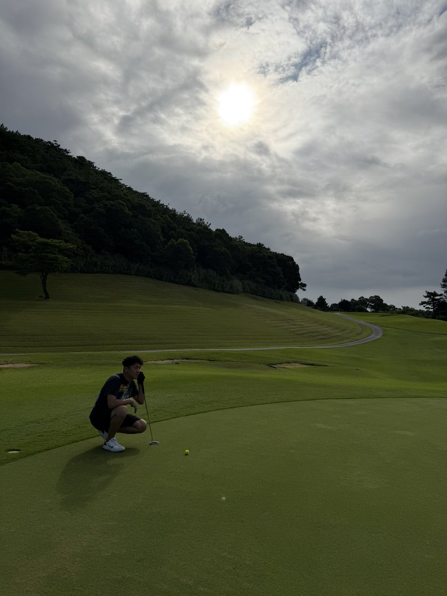 hayata_09's tweet photo. ゴルフ行きたすぎる⛳️ https://t.co/AY9HPHjpWC