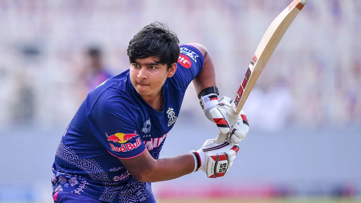 bhhupendrajogi's tweet photo. Vaibhav Suryavanshi missed out on his maiden Ranji century infront of his home crowd at Patna.

He scored 93(67) - A perfect celebration for his call up to the India A team.

Smashed 9 fours and 4 sixes. https://t.co/J2ghPdokhE