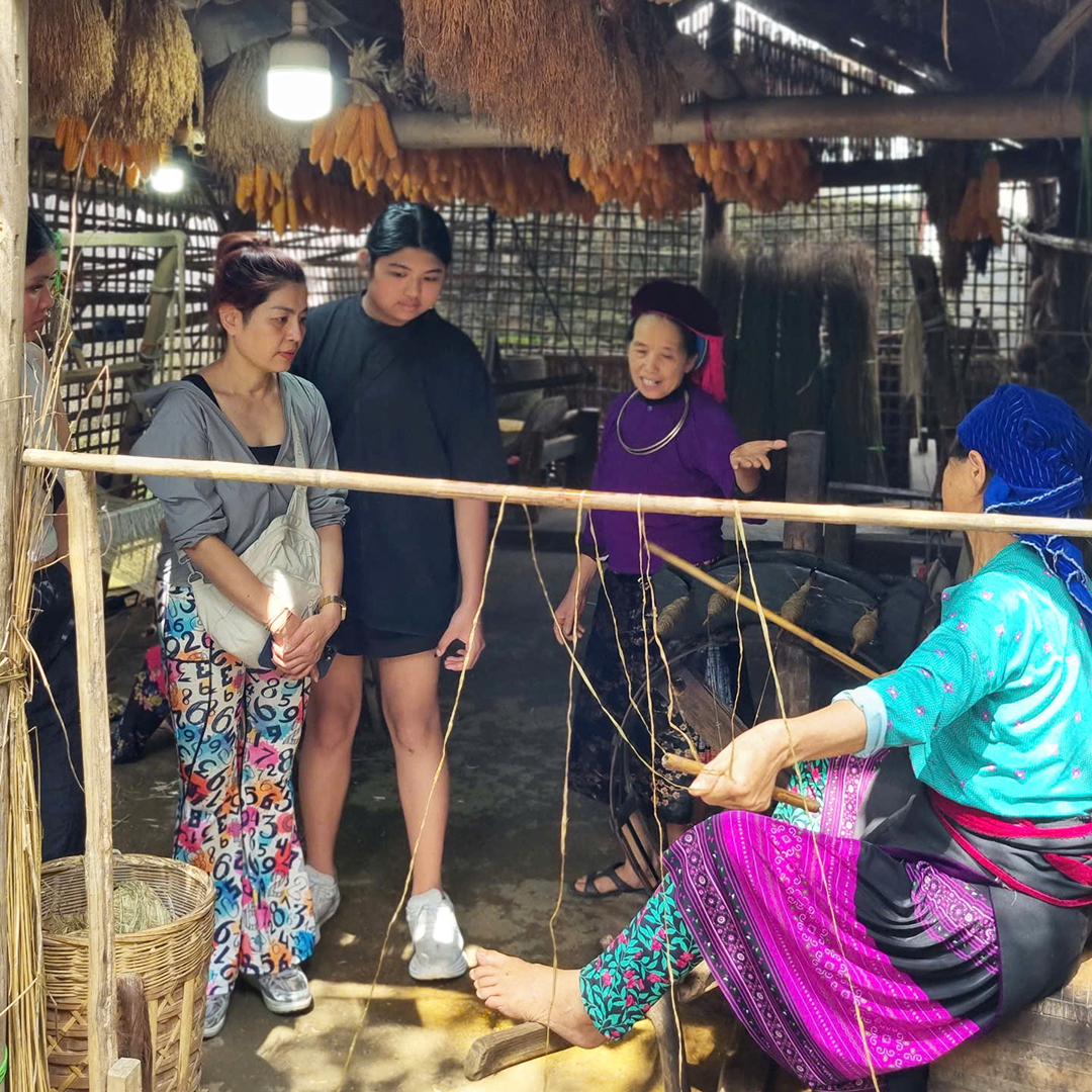 EasyRidersVN's tweet image. 🌄 The Ha Giang Loop - where Vietnam’s mountains, culture, and adventure come together 🏍️

Every turn reveals a new story.

#HaGiangLoop #EasyRidersVietnam #travelvietnam #Vietnam #Vietnamiscalling 

👉 easyridersvietnam.com/motorbike-tour…