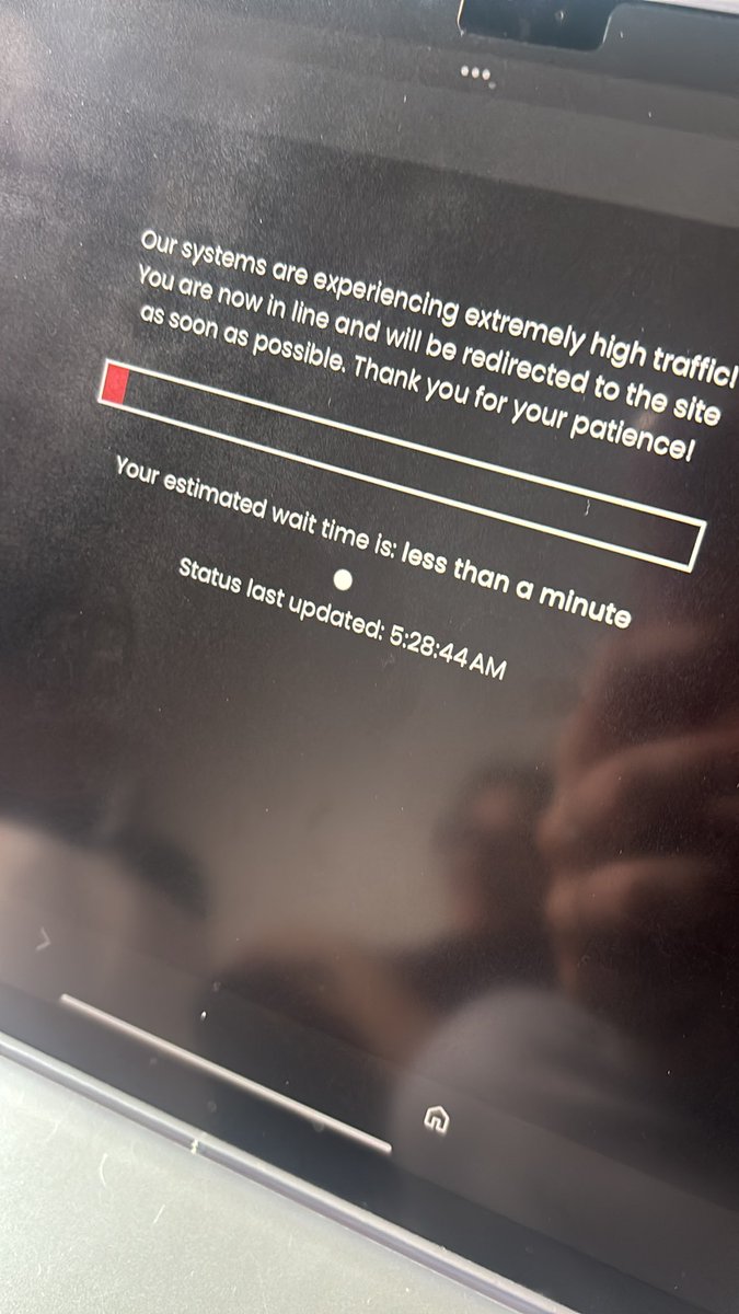 nxbbw's tweet photo. CZY MA KTOS LINK NA PRESALE THE NBHD????? jestem w tej kolejce 5 godzin i nic sie nie zmienia😭🙏🙏 błagam
#thenbhd https://t.co/eRwzqy4chu