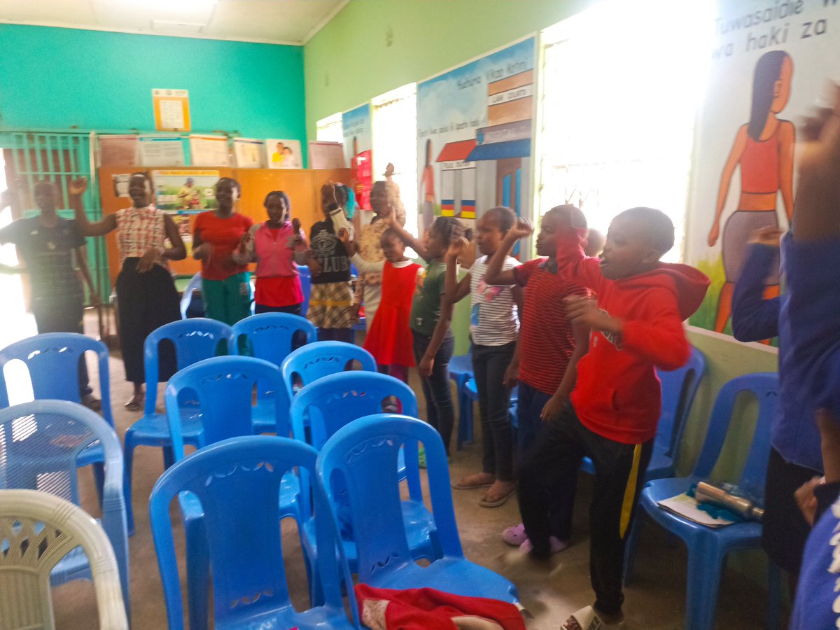 Today we had a fun &amp; impactful RISE session with our mentees from different schools! 💫
We talked about menstrual hygiene and its link to mental health, plus played energizers &amp; games that made the day unforgettable! ❤️
#UTena #YouthEmpowerment #MentalHealth #MenstrualHealth