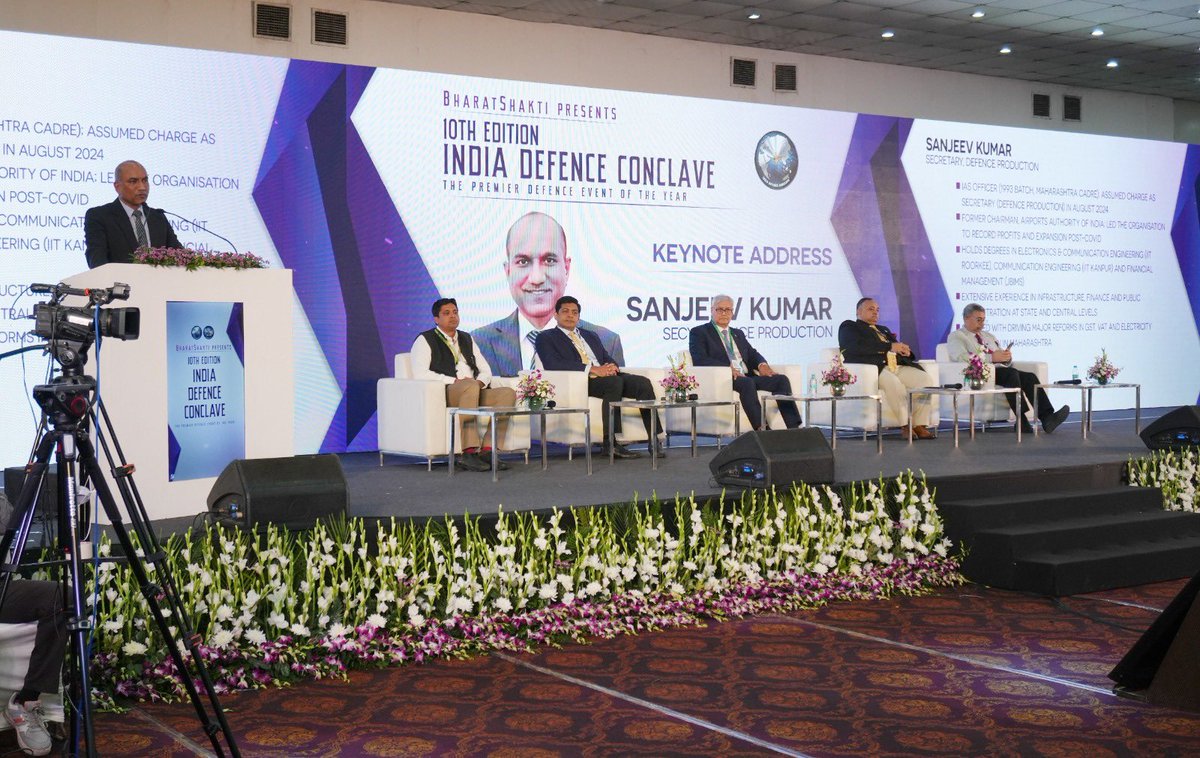 DefProdnIndia's tweet image. Initiatives like #iDEX and #ADITI, have played pivotal roles in attracting innovators and young entrepreneurs into the #defenceecosystem. 
A large number of projects are now being undertaken by these #startups, allowing them to dream and integrate into the broader manufacturing…