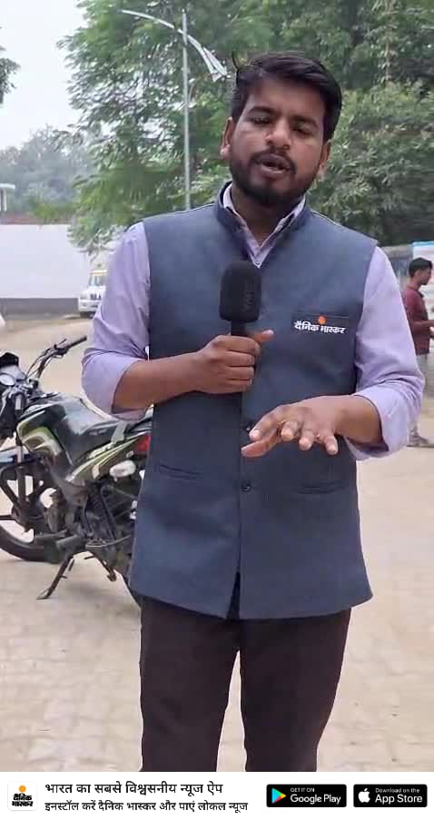 SachinGuptaBDS's tweet photo. *बाराबंकी में ज्वेलर्स परिवार का थोड़ी देर में अंतिम संस्कार:* पति-पत्नी और बेटों के शव घर लाए गए; महिलाएं रोते-रोते बेसुध 

@askrajeshsahu

https://t.co/HLktLonVEs https://t.co/2CcLOIwZIi