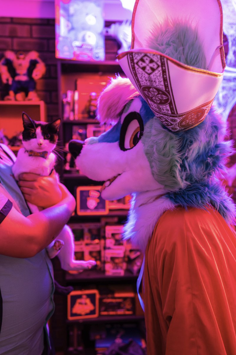 Wahh very spooky Halloween