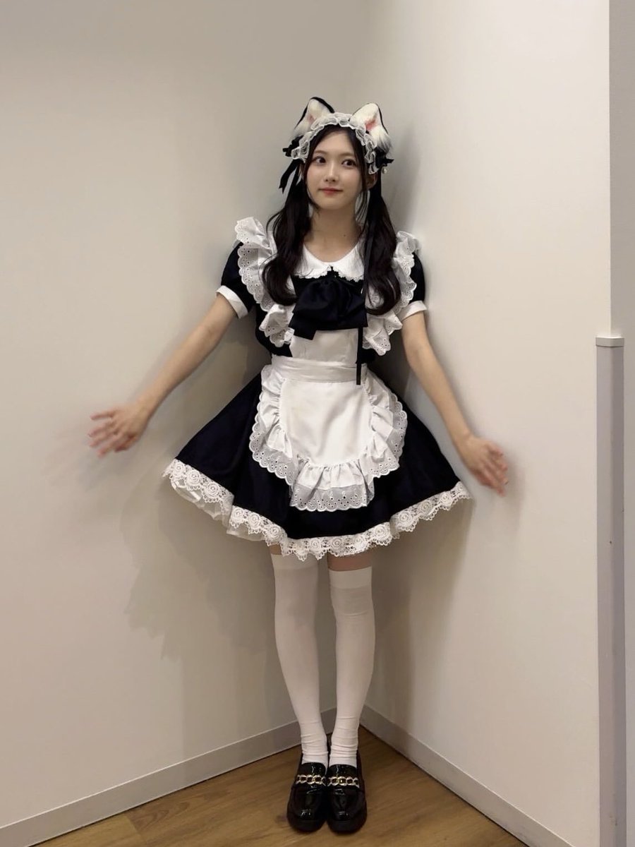 kawa_kawa46's tweet photo. 愛李まじで効くッ💕💕💕
この顔まんこに猫メイドコスプレ最高すぎっ💕💕💕
なんでも言う事効くメイド🩷
スカート捲り上げさせて愛李のパンティー見たいっ💕💕パンティーずらしたら愛李のつるつるロリまんこ🩷
愛李は見られることに興奮して触ってもないのにロリまんこびちゃびちゃ💕
ぺろぺろ舐めたい https://t.co/2bjA7XiZJ8