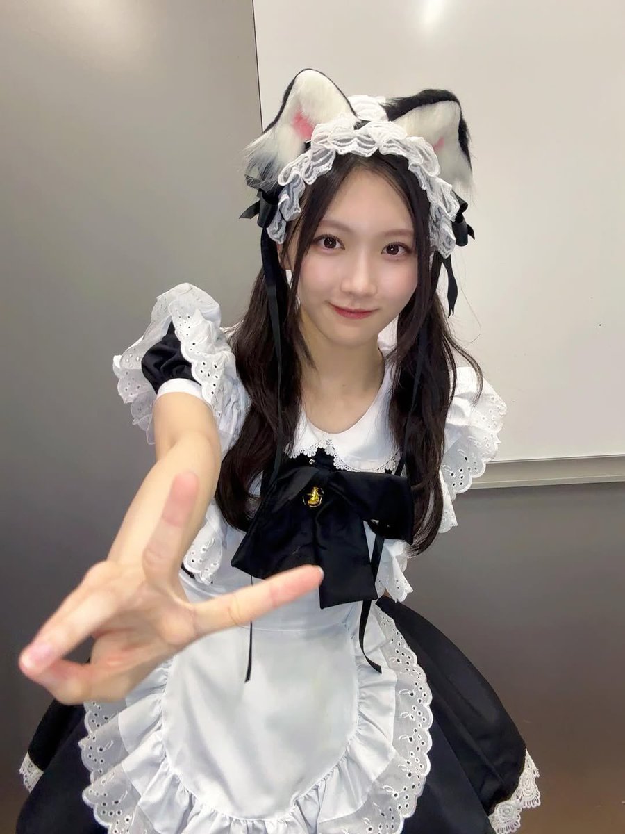 kawa_kawa46's tweet photo. 愛李まじで効くッ💕💕💕
この顔まんこに猫メイドコスプレ最高すぎっ💕💕💕
なんでも言う事効くメイド🩷
スカート捲り上げさせて愛李のパンティー見たいっ💕💕パンティーずらしたら愛李のつるつるロリまんこ🩷
愛李は見られることに興奮して触ってもないのにロリまんこびちゃびちゃ💕
ぺろぺろ舐めたい https://t.co/2bjA7XiZJ8