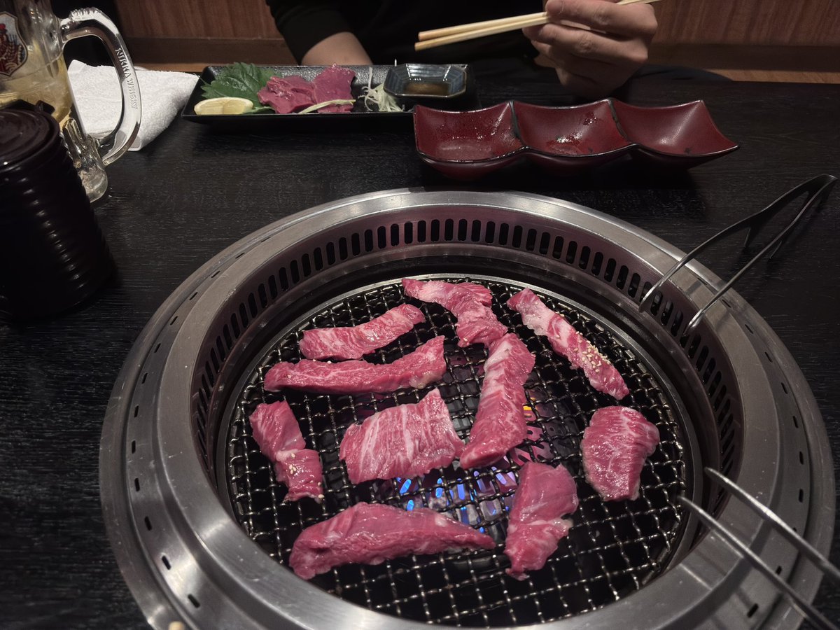 にく