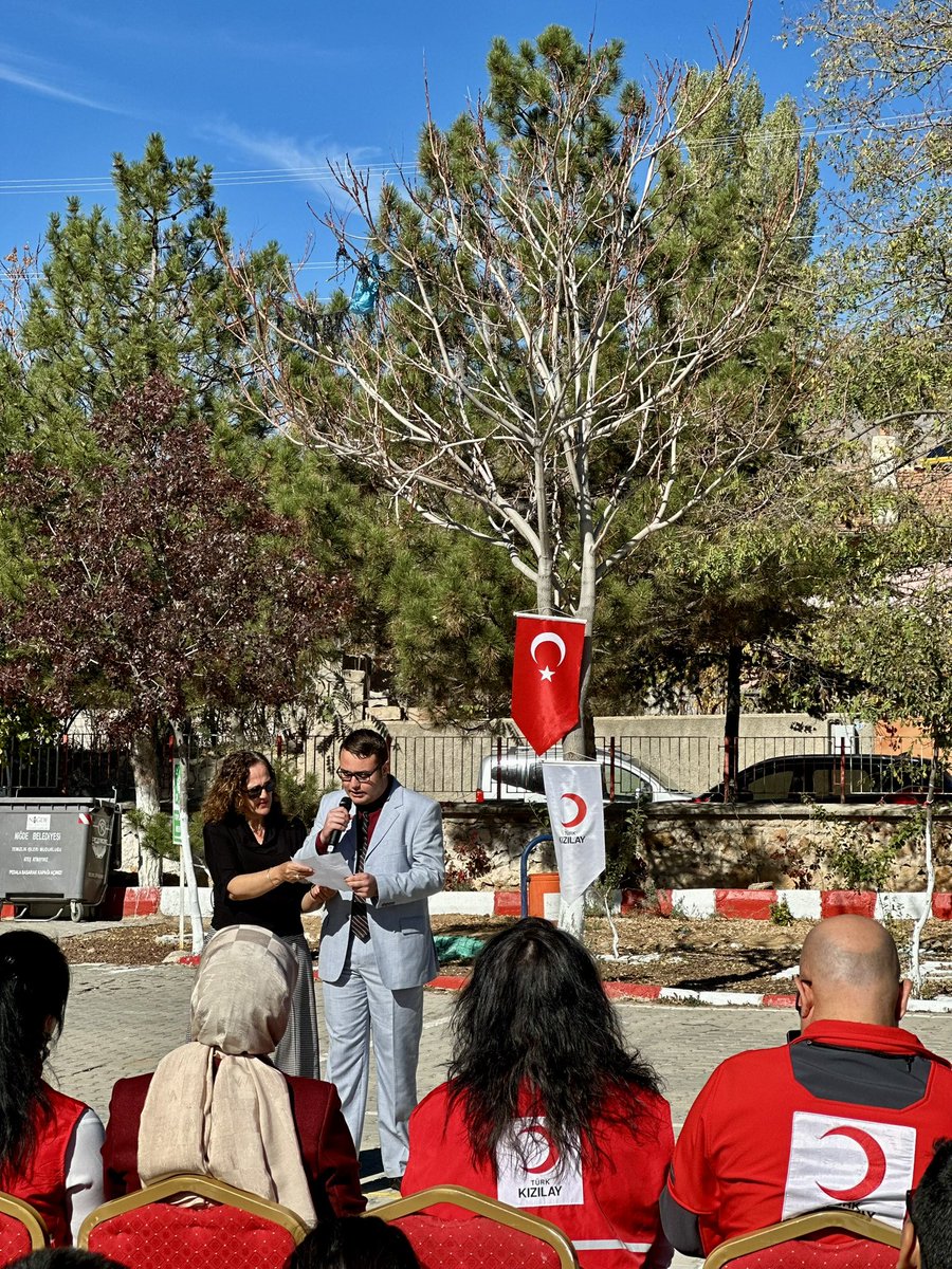 Gülümseyin çekiyoruz ❤️🤳🏻

Bir yerde tebessüm varsa biz de oradayız, di mi?! 🐣

Kızılay Haftası’nı dolu dolu kutlamaya devam ediyoruz 🥳