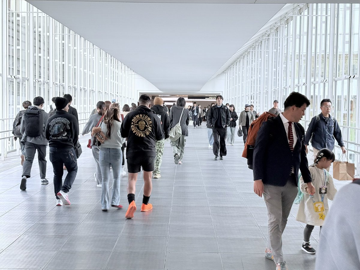 iambanana's tweet image. あの人の視点に立ってみる
#iPhone16Pro #朝渋定点観測してみた