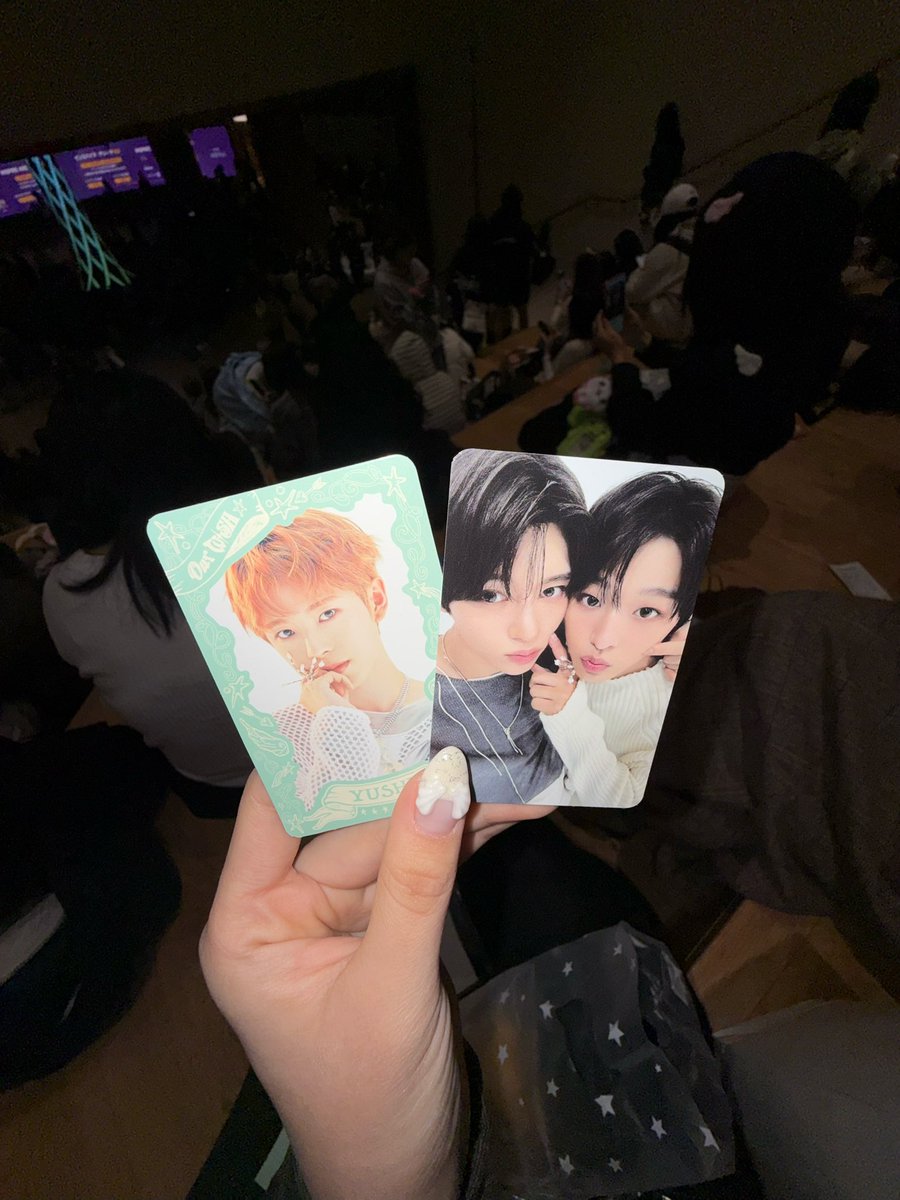 트레카 한 장 깠는데 온리즈 나온 사람이 나라고?!!..// 💕💕💕💕💕👼🏻👼🏻