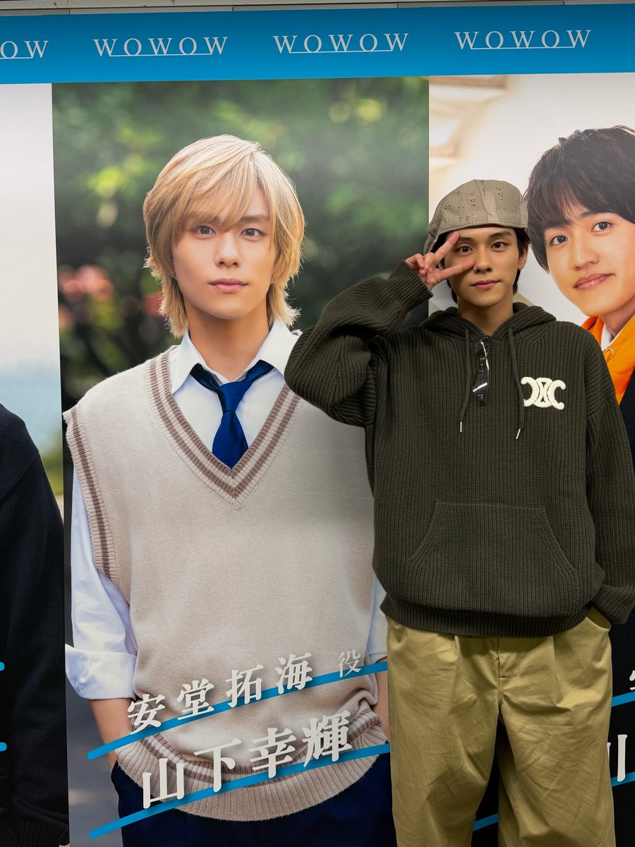 qpitdef's tweet image. 莉子ちゃんと新宿駅にあるストロボ・エッジの大型広告を見に行ってきました！
@r_fukumoto_toho 

安堂活、大満足

@strobe_edge_wow