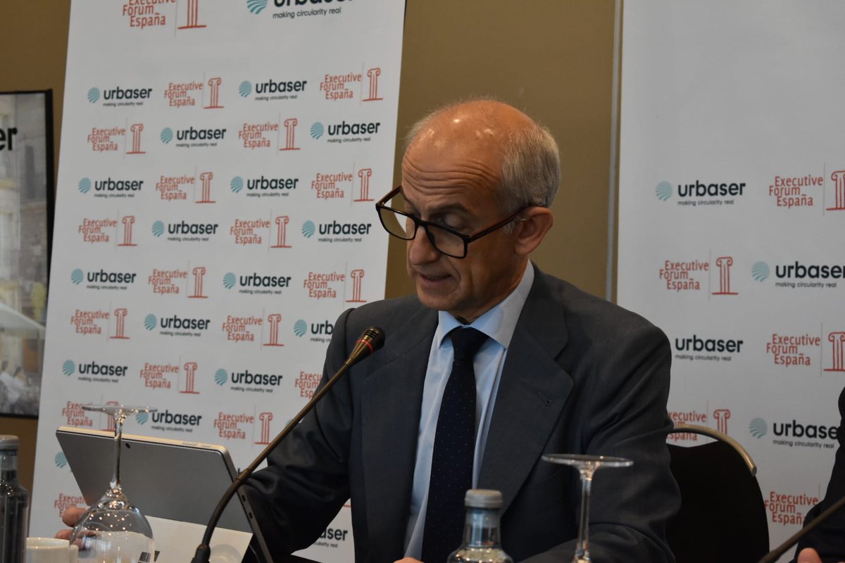 exeforum1's tweet image. Esta mañana hemos celebrado un desayuno informativo con @abelcaballero, alcalde del @ConcelloDeVigo , que ha contado con la organización y apoyo de @urbaser_ .

#Vigo #Urbaser #ExecutiveForum
@Cesar_Chiva1