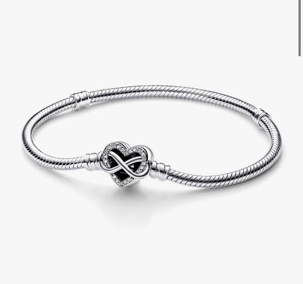 Pandora ブレスレット 黄星 Eliot 最近、黄星くん経由で知った ジュエリーブランド、PANDORA ✨ 普段