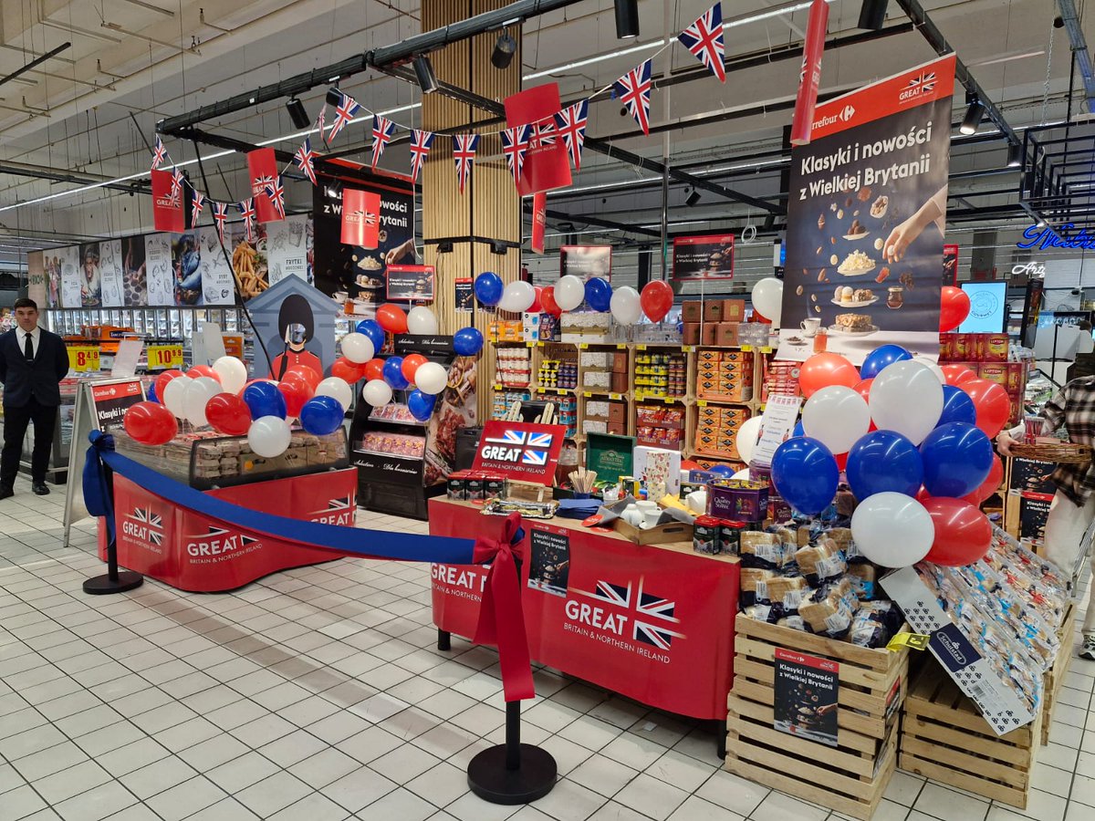 #GreatBritishFood
Dzisiaj, w hipermarkecie #CarrefourArkadia w Warszawie odbyło się wyjątkowe wydarzenie promujące wprowadzenie do oferty #CarrefourPolska oryginalnych brytyjskich produktów, zorganizowane we współpracy z #AmbasadąWielkiejBrytanii w Polsce: linkedin.com/feed/update/ur…