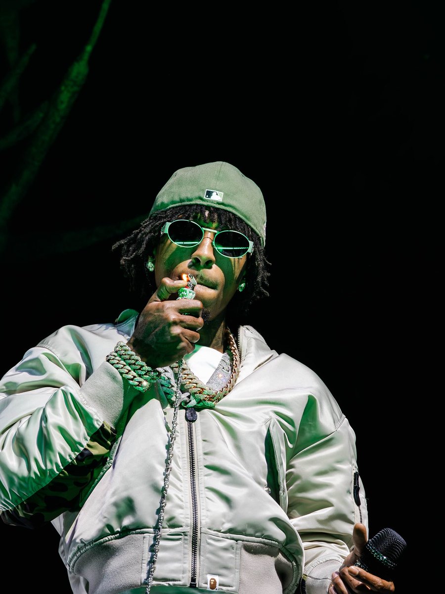 BAEHELPTTOP's tweet image. 