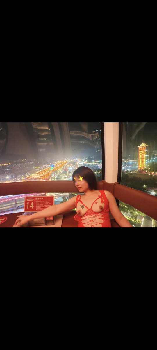 夜空的😎😎放肆… https://t.co/HJcoHzuerc