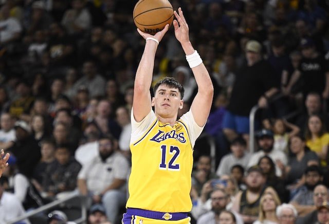 Jake LaRavia under 11.5 points ✅

Sometimes its better to be lucky than good 😂

Research: <a href="/propsmadness/">PropsMadness</a> 
Link for 25% off: propsmadness.com/?ref=montgomery

#NBA #GamblingX #sportcoin