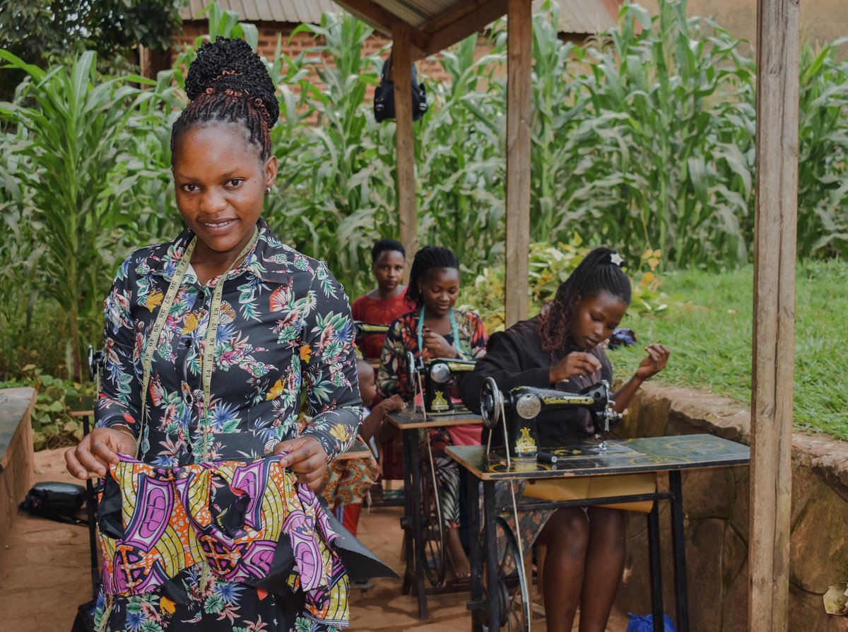girlrescue28522's tweet photo. Growth in Action at the GRF Program!
Our trainees are advancing, building real-world skills, producing high-quality garments, and enhancing their employability in the fashion industry.
#employ #employment #girls #girlsfirstfund https://t.co/i78ZyN1VOV