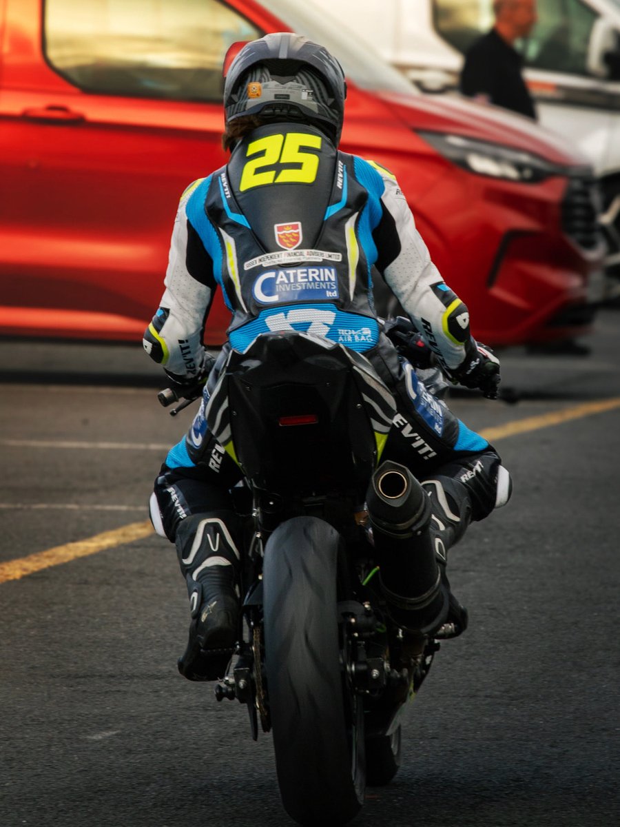 ChloeGleeson25's tweet image. Super excited for winter testing next week! 🤩🇪🇸

Very grateful for this opportunity.

📸 GPS Photography 

#wintertesting #spain #racejourney #kawasaki