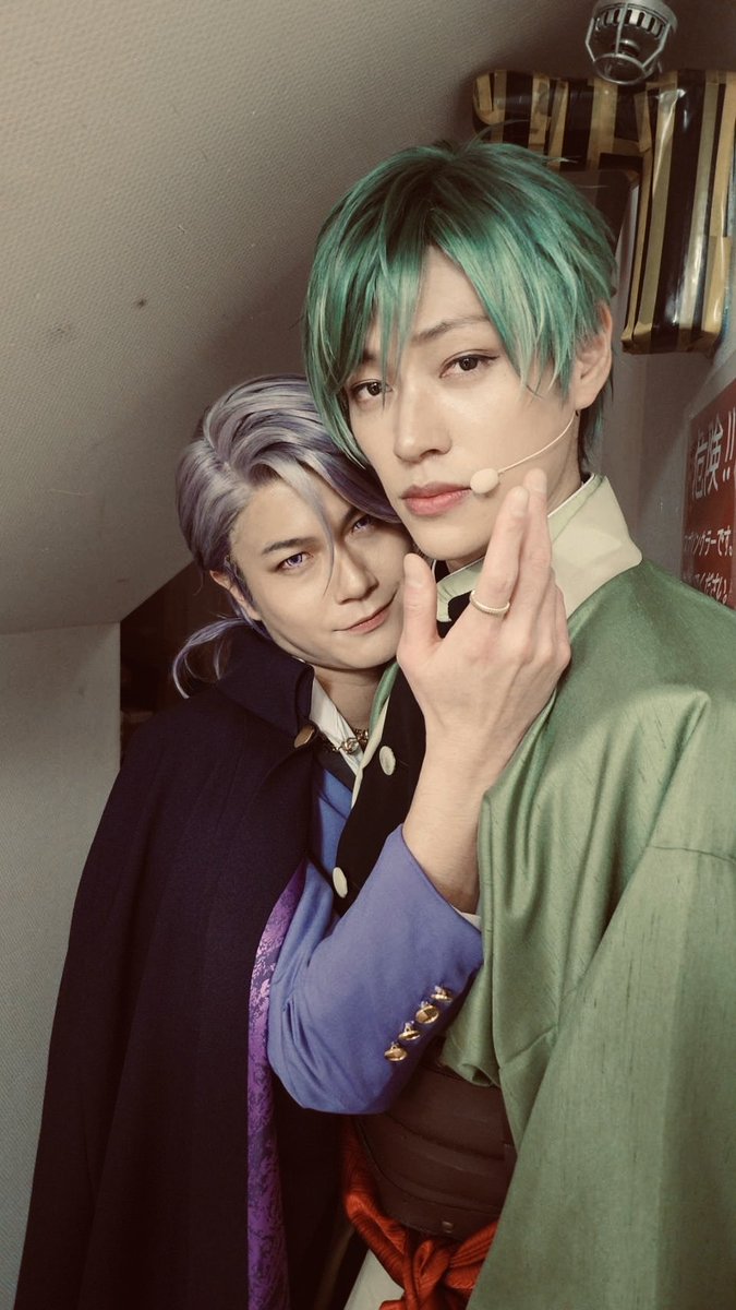anzaistaff's tweet photo. 「#時る2」全公演終了致しました。
ご来場頂いた全てのお客様誠にありがとうございました。
無事誰1人欠けることなく駆けぬけることができました。
沢山の方のお力添えで辿り着けた終幕。
全キャスト・スタッフ・そしてお客様、本当に本当にお疲れ様でした。
そして、沢山のありがとうございました。　
みんなに、心からの大拍手。
引き続き、
歴史研究及び「LOSER」について調査していきたいと思います。

では、
いつか、またどこか、で。

#安西慎太郎
#内藤大希
#木ノ本嶺浩
#松田岳
#前川優希
#平野良
#大山真志