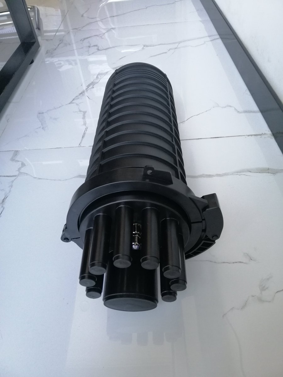 huang21435's tweet image. Max 144 fibers Dome Fiber Optic Splice Closure
Waterproof IP68
Cable port: 8pcs Ф16mm round ports + 1 oval port 38.5*67.5mm support cable entry without cutting
#fiberoptic #spliceclosure #FOSC #ISP #Telecom