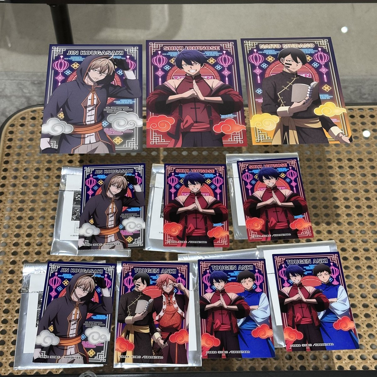 【交換】 桃源暗鬼 グッズフェア アニメイト
トレーディングペットカードステッカー 

譲 一ノ瀬.皇后崎.無陀野

求 花魁坂

郵送交換希望
出先のため手書きID後ほど追加します。

2:1や3:1の比率違いも可能です。
大変求めております（ ;  ; ）、、
検索からでもお気軽にお声掛けください🙇‍♂️