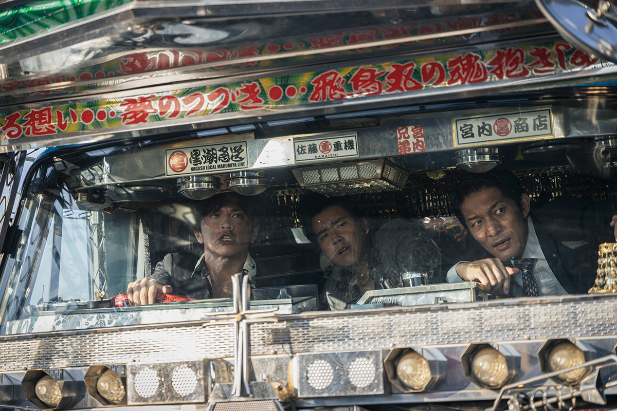 Connect_0202's tweet image. 「#CONNECT覇者への道」14･15

大竹修平を会津まで無事に送り届ける仕事を任された沢村と相馬

成り行きでなぜかデコトラを運転することに🚚

画面を彩るド派手なデコトラたちの登場もお楽しみに🔥

2025年12月5日(金)よりU-NEXTにて先行配信開始

📷@KENSHUPIX