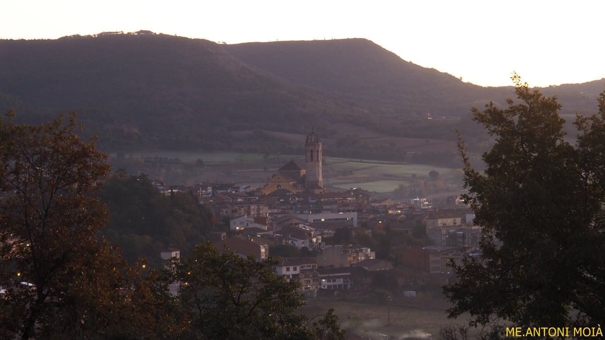 EA3CH's tweet photo. Bon dia !Tp.5.9ºC Hum. 91% #Moià #Moianès https://t.co/6AdZjpiUGq