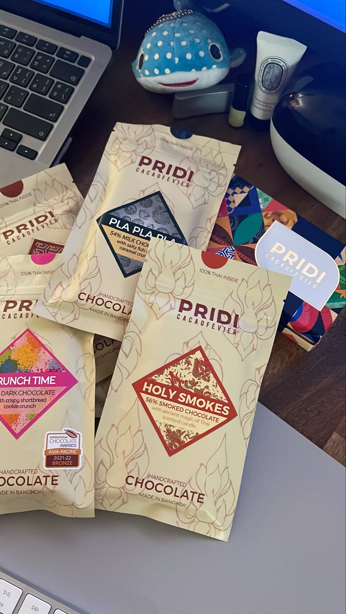 Apart from cookies. I accept all the chocolate too 😙

#pridicacao #thaicacao