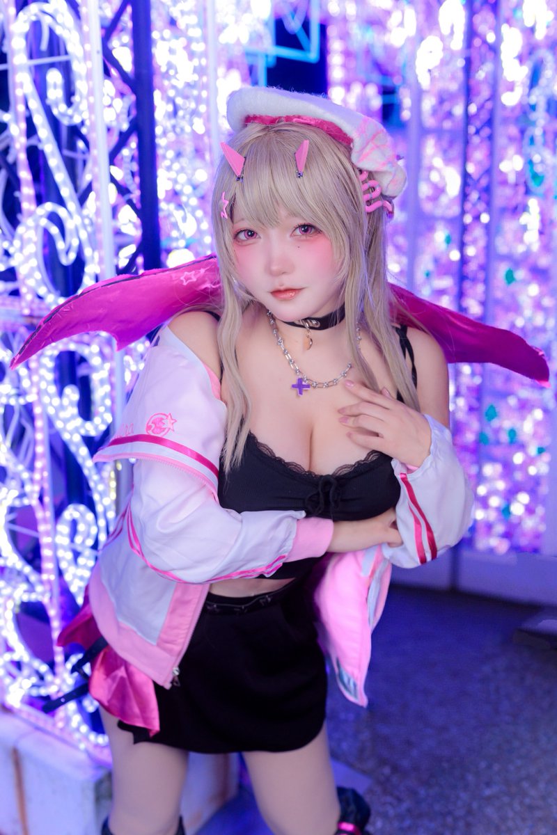 _yuu_0728's tweet photo. 勝利の女神NIKKE コスプレ/Cosplay
バイパー ZOZOTOWNコラボ

ダーリン、デートしよ❤️

 #ラグコスTW 
 #NIKKEcosplay https://t.co/9X6BuIzD4r