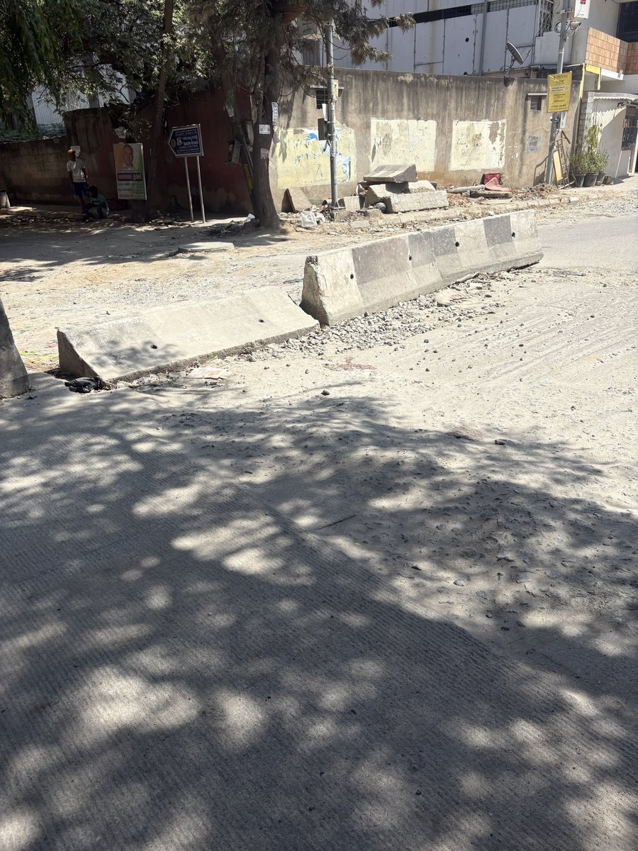 MayankDas2687's tweet image. BTM layout 2nd stage: look at the pathetic condition of the road; it looks like it will take forever to make this road. This is a dangerous road for motorists and two-wheelers.