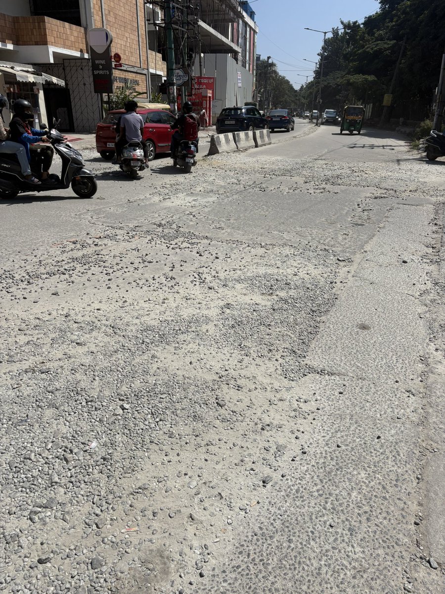 MayankDas2687's tweet image. BTM layout 2nd stage: look at the pathetic condition of the road; it looks like it will take forever to make this road. This is a dangerous road for motorists and two-wheelers.
