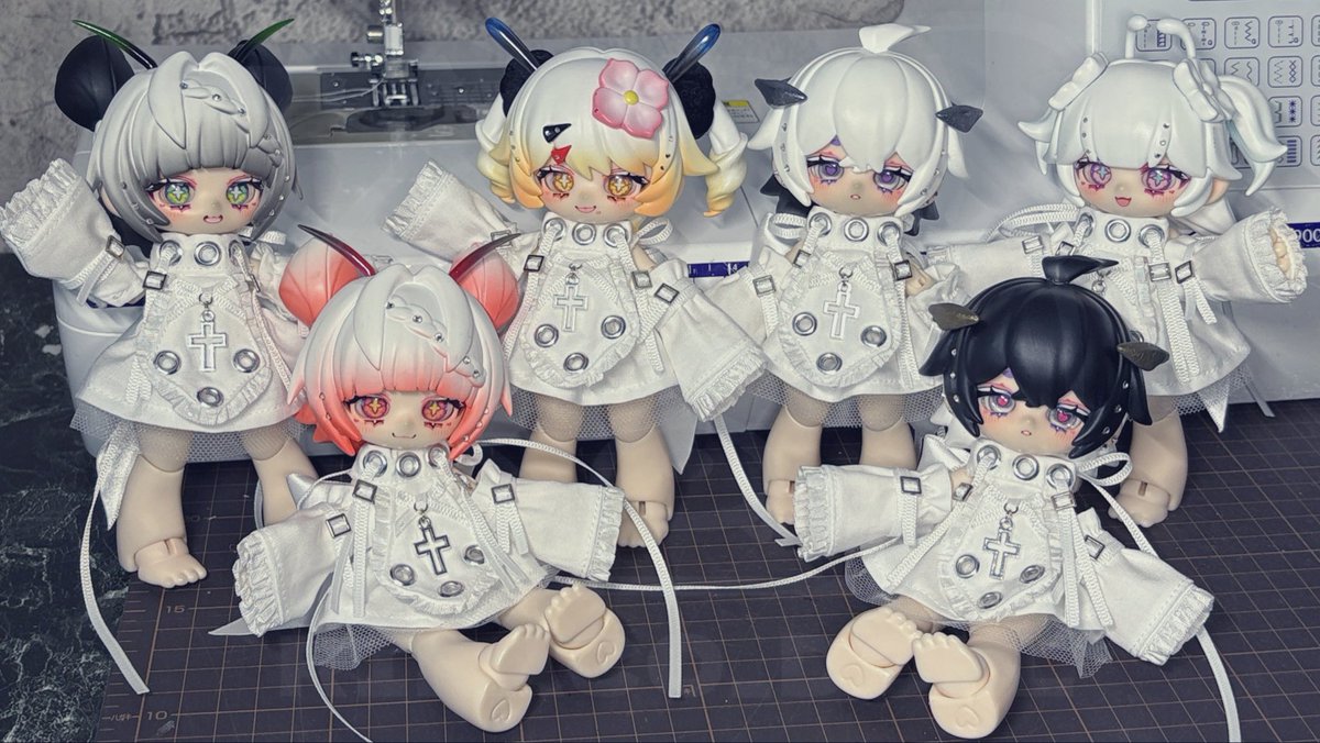 トラ♡プロフ必読!!ページ　ミニチュアドール服　　ハンドメイドドール服 AZONE INTERNATIONAL::えっくす☆きゅーと