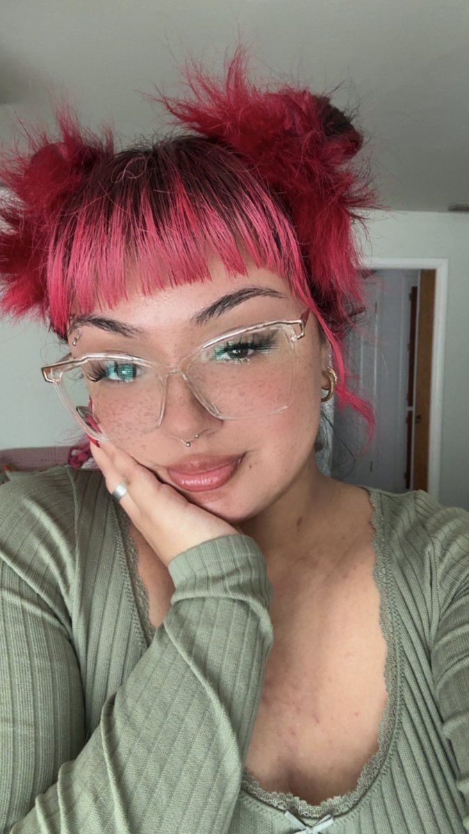 bratty_ilya's tweet photo. You still have 45 mins left of my birthday to apologize for existing in my world with your gross little clit dick 🤍 https://t.co/XERVFliGBM