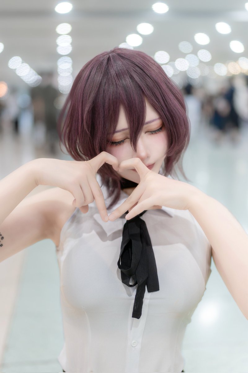 Cosplay Reze... 💥🤍✨ Cre: riri_thisway #cosplayer #cosplay #Reze #レゼ #RezeChainsawMan #ChainsawMan #beautiful